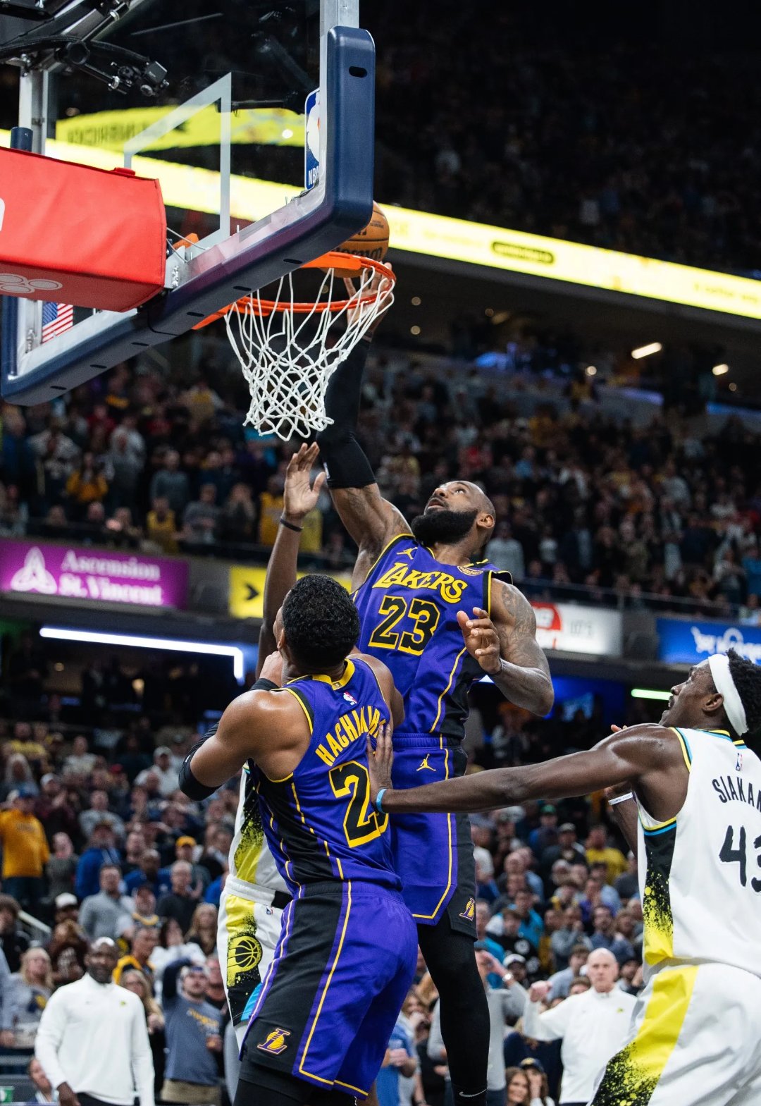 开云体育官方网站关于东契奇连续十二场比赛得分超过战术调整，曼联不断突破！的信息