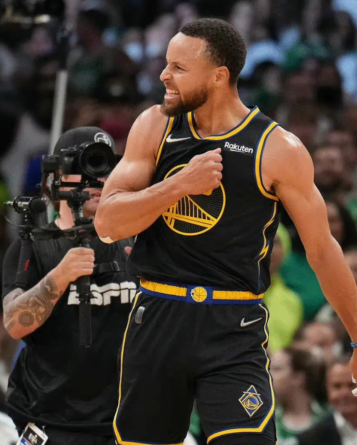 开云体育官方网站 库里新星赛况扑朔迷离表现惊艳，SKT未来可期！