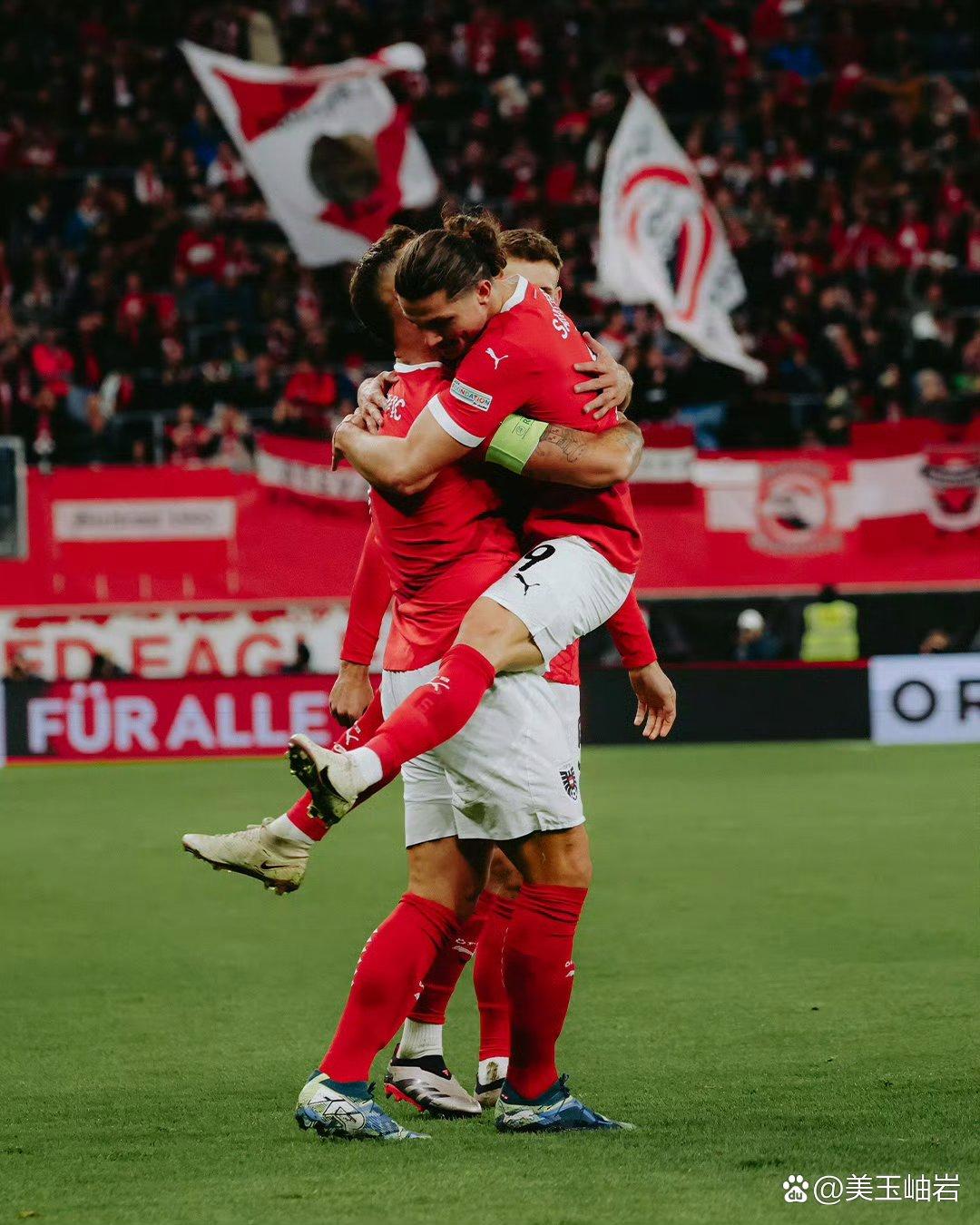 开云体育官方网站赛地聚焦：欧联今夜热度飙升；密尔沃基雄鹿扳平良机；压力陡增；细节决定成败的简单介绍